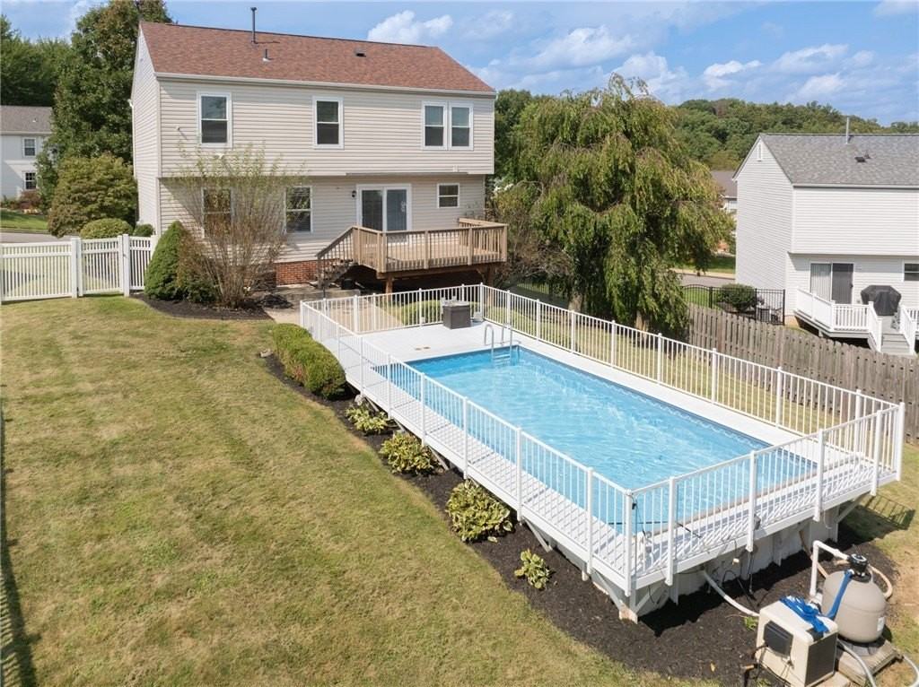 1421 Sandstone Dr - Photo 2 of 35
