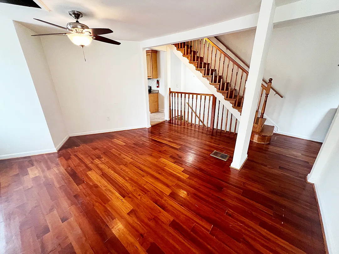 1131 8th St Ne #1 - Photo 4 of 13