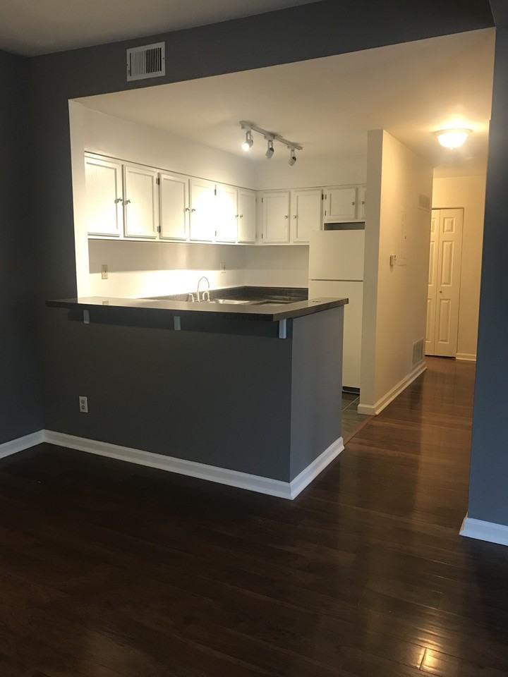 4392 Mcpherson Ave #4392-1E - Photo 5 of 19