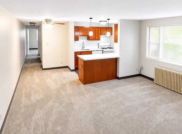 10 PURCHASE PLACEAPT 2B #2B - Photo 2 of 6