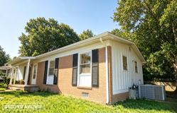320 Dudley Dr - Photo 1 of 1
