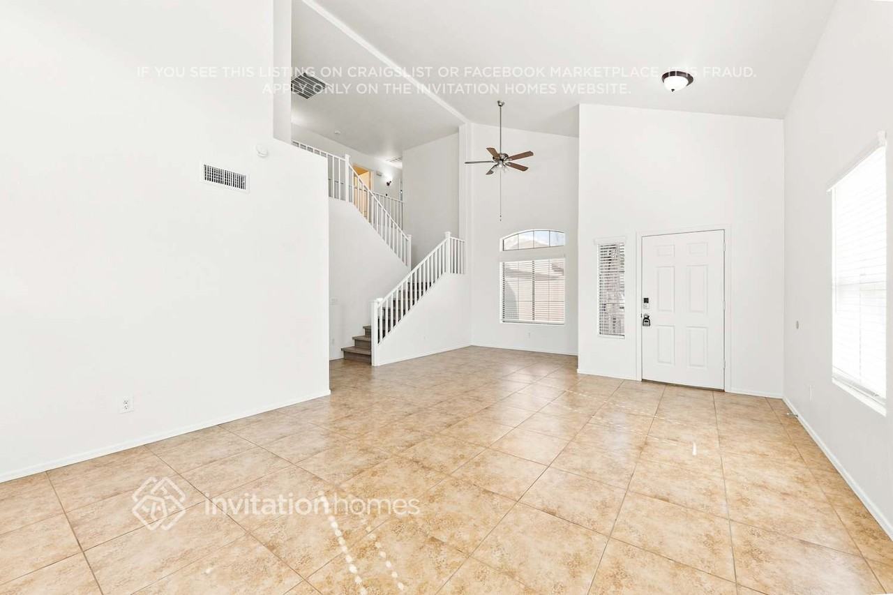 15439 W Cottonwood Cir - Photo 5 of 18