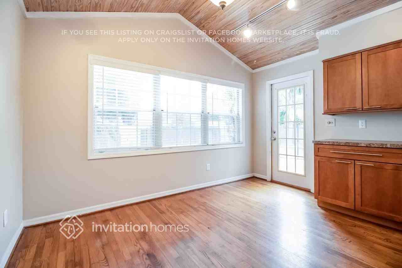 3701 Sedgewick Pl - Photo 2 of 19