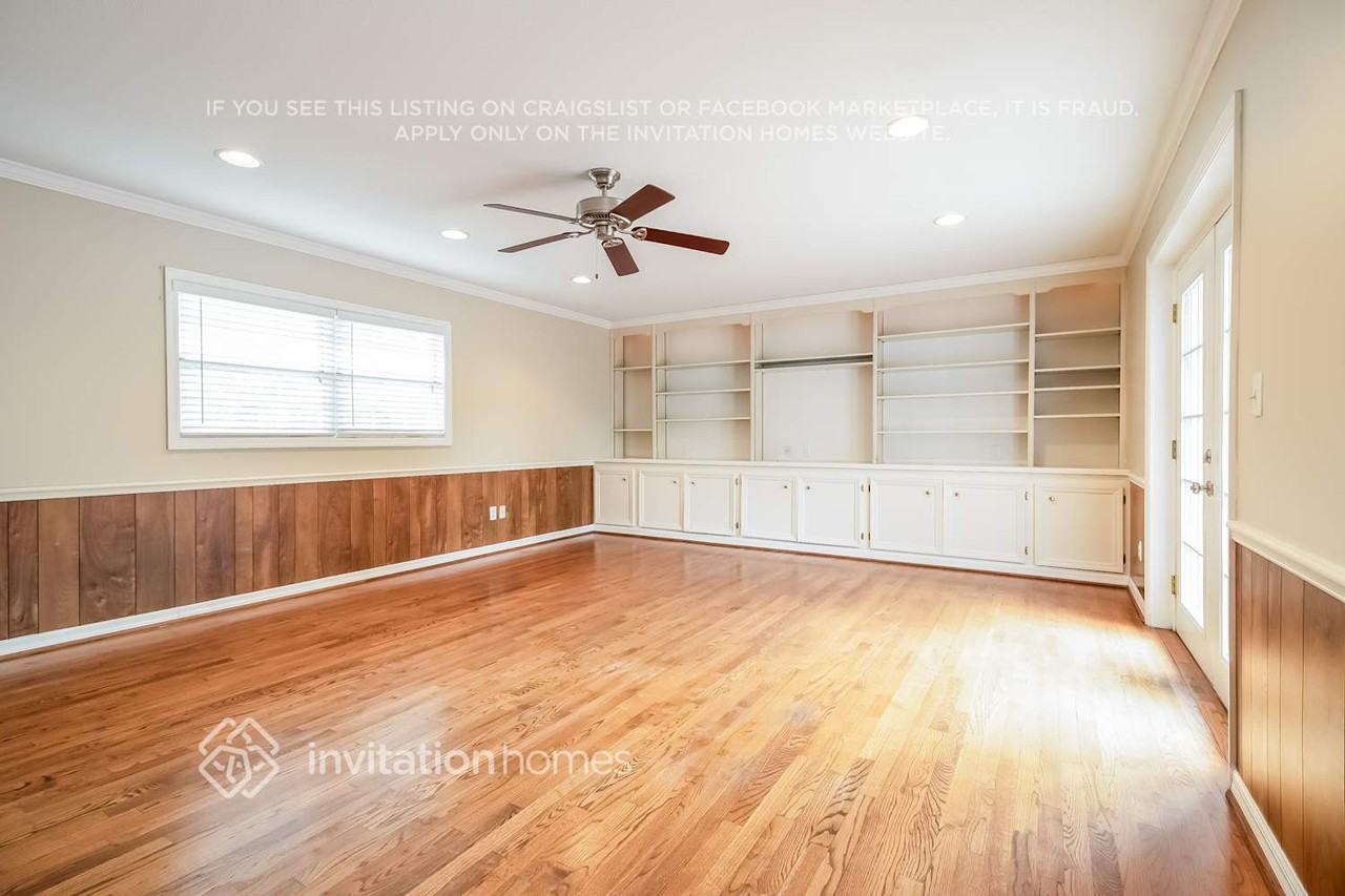 3701 Sedgewick Pl - Photo 4 of 19