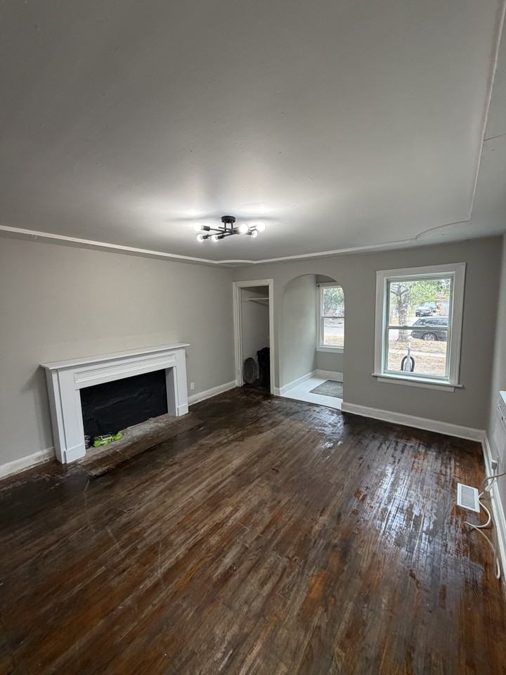 1021 Jackson North Avenue - 1 #1 - Photo 3 of 6