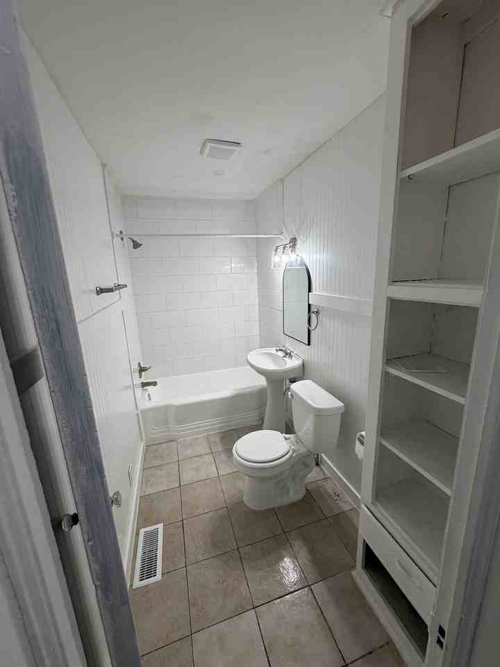 1021 Jackson North Avenue - 1 #1 - Photo 6 of 6
