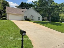 featured image of 5005 Edisto Ln