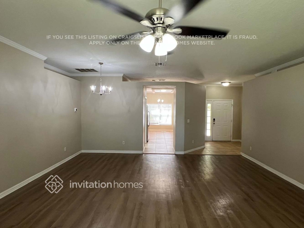 3713 Fallscrest Cir - Photo 2 of 14