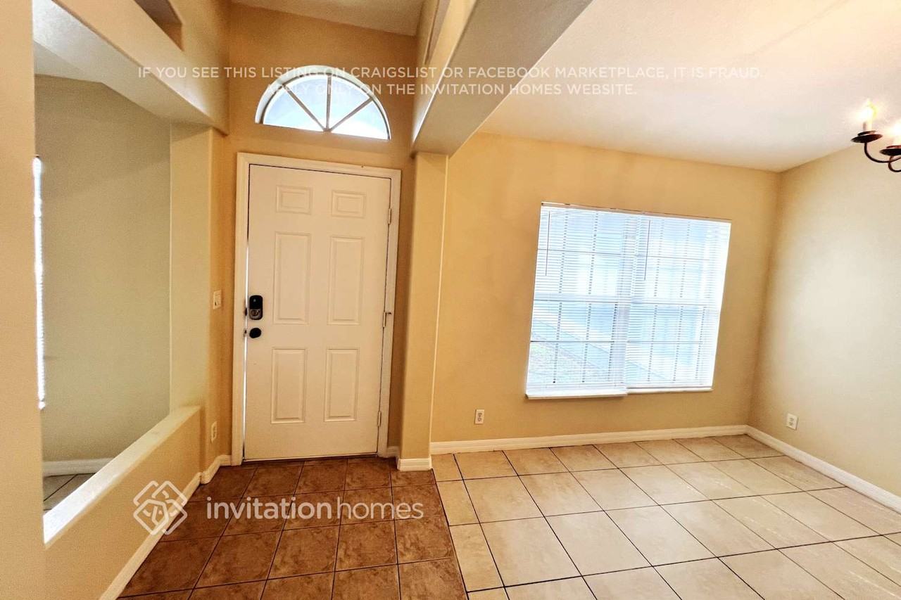 4273 Sw Mcclellen St - Photo 2 of 22