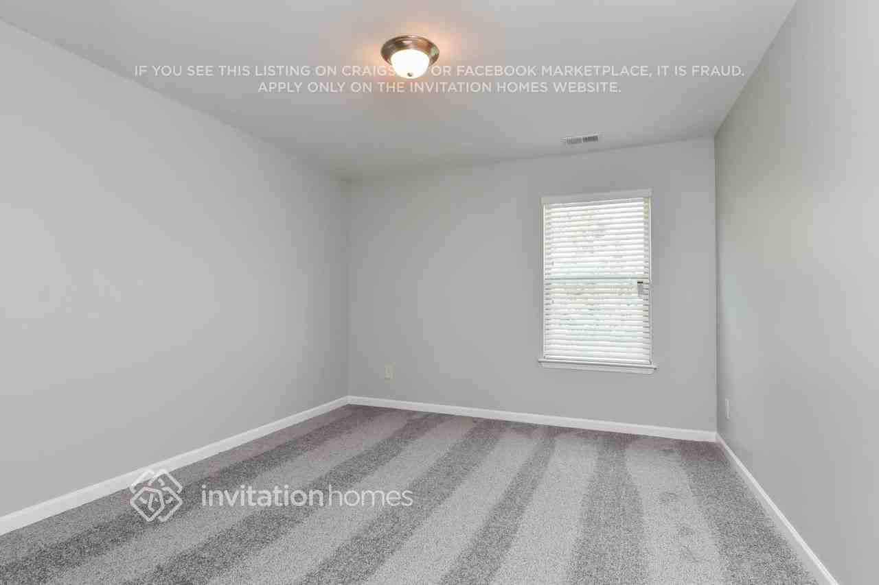 4100 Whitfield Oak Way - Photo 7 of 13