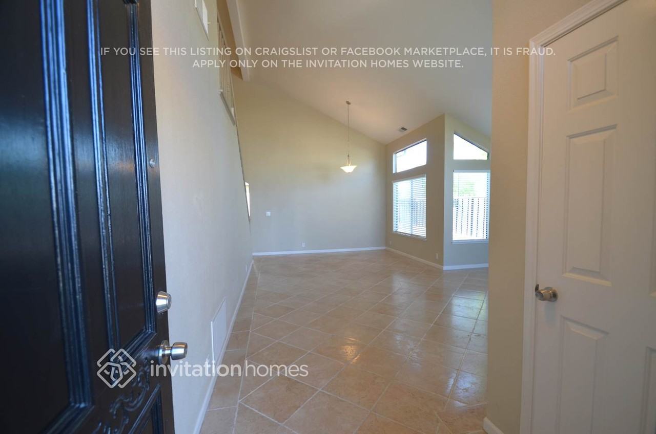 4436 Deerfield Dr - Photo 2 of 16