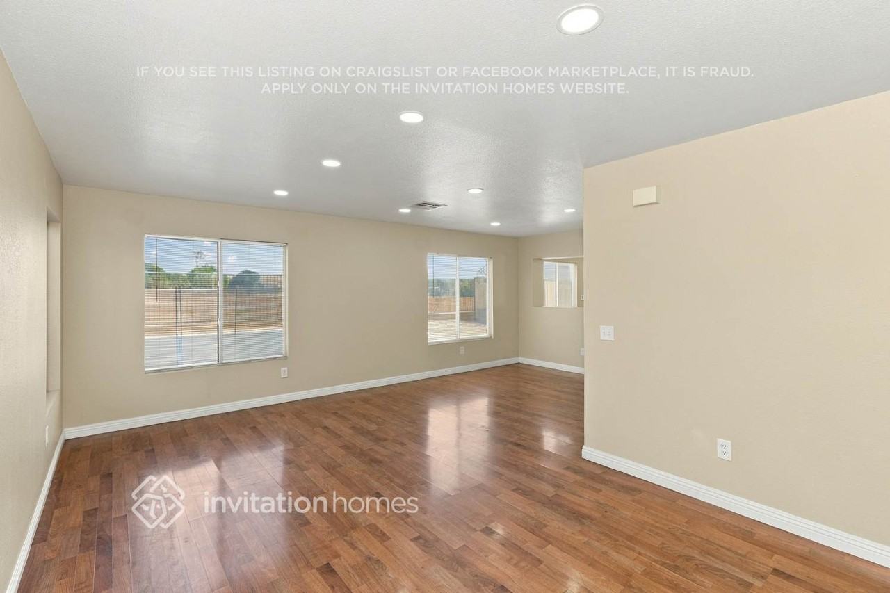 1448 Roadrunner Ln - Photo 5 of 18