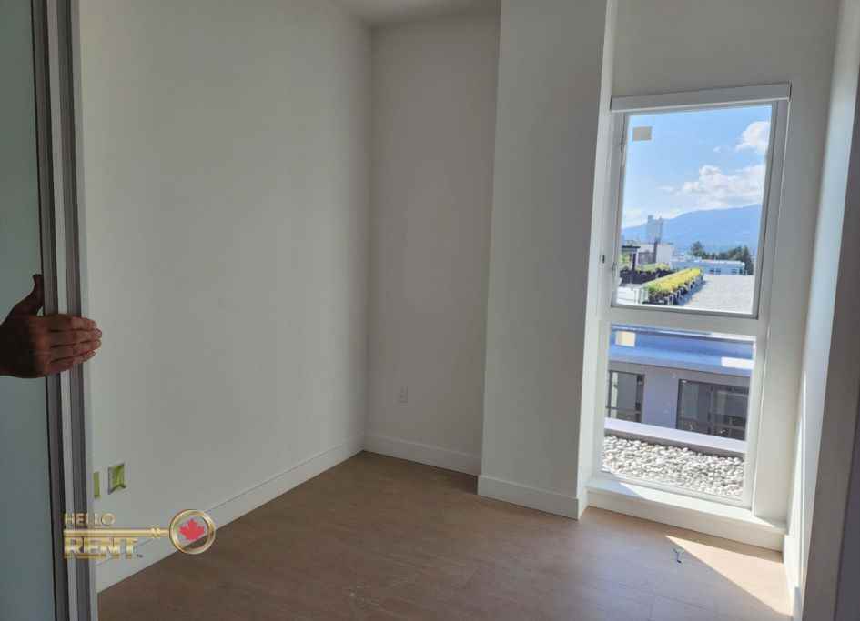 422 East 3rd Street #667 - Photo 4 of 25