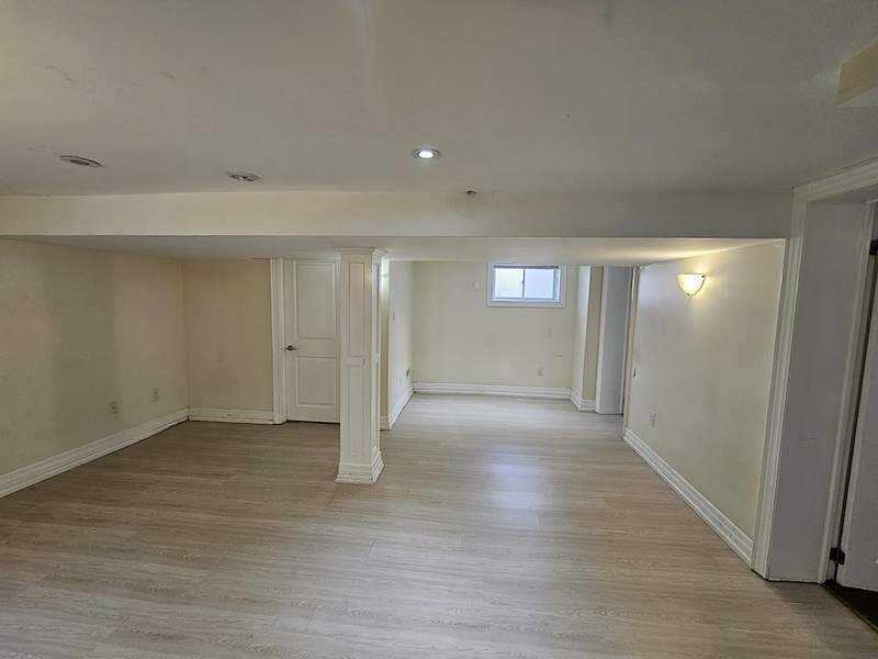 95 Cuffley Crescent North #2 - Photo 3 of 22