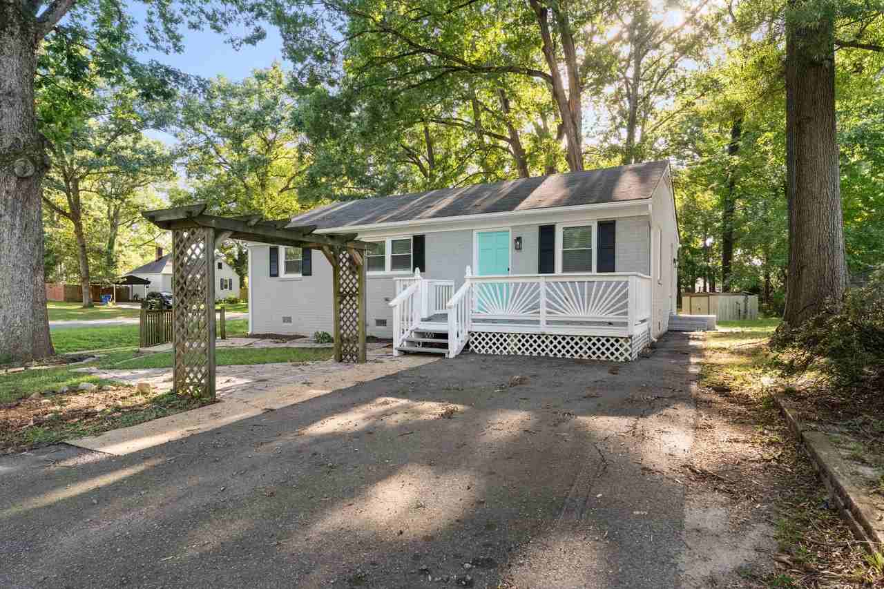 9366 Quinnford Blvd #9366 - Photo 2 of 27