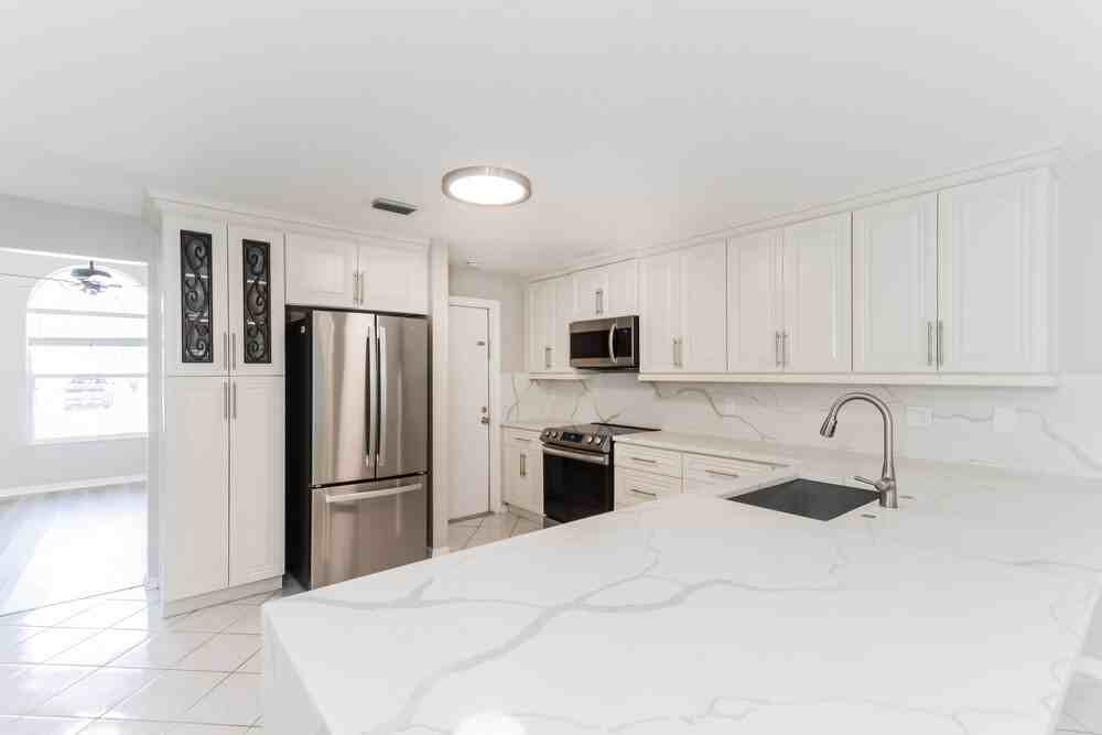 28506 Tall Grass Dr - Photo 6 of 16