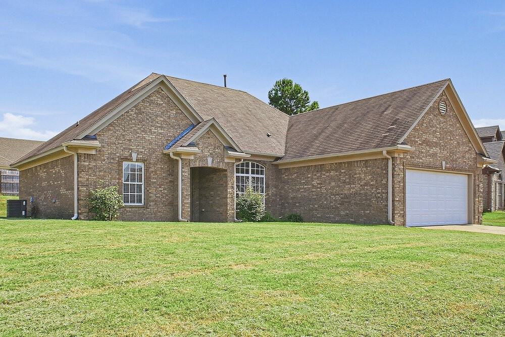 55 Mossy Springs Dr - Photo 3 of 16