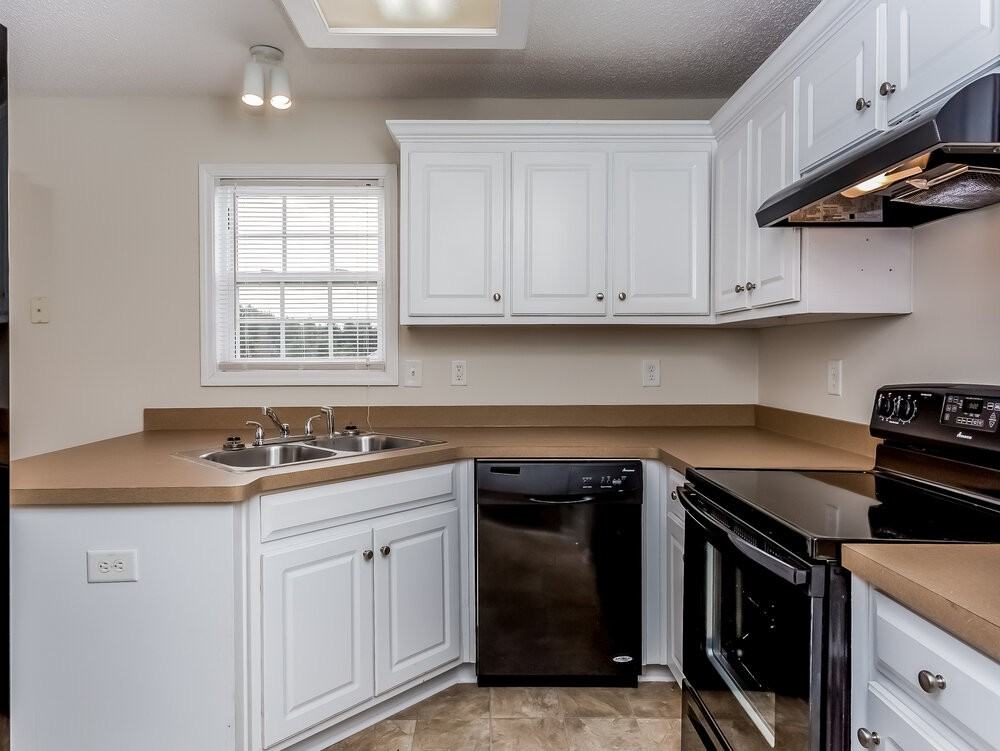 516 Cherokee Rd - Photo 6 of 25