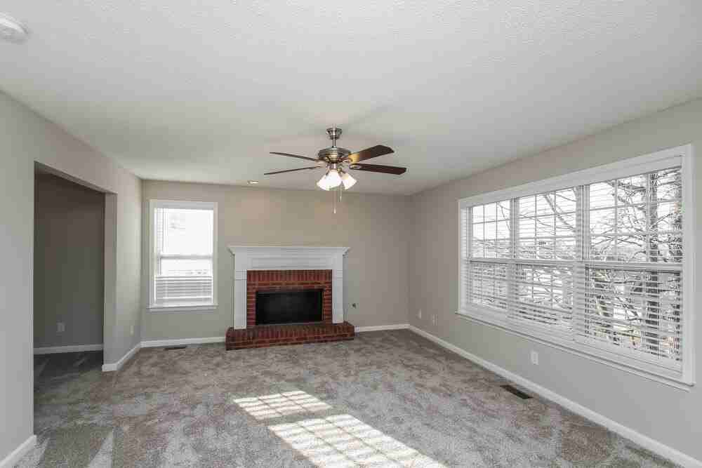 1033 Saddle Brooke Dr - Photo 6 of 18