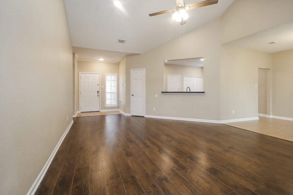 3131 Ciderwood Dr - Photo 4 of 16