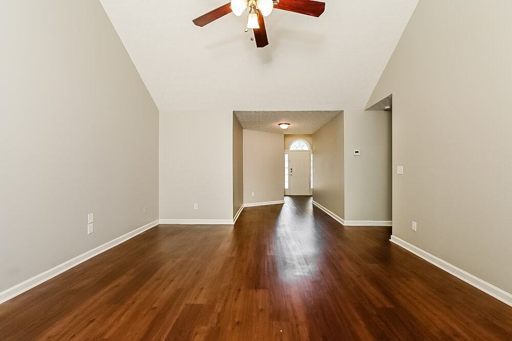 188 Willow Springs Ln - Photo 4 of 16