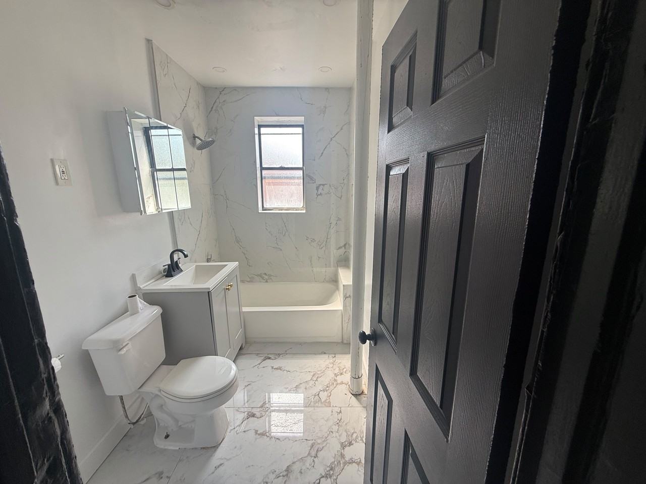482 Summer Avenue #306 - Photo 4 of 6