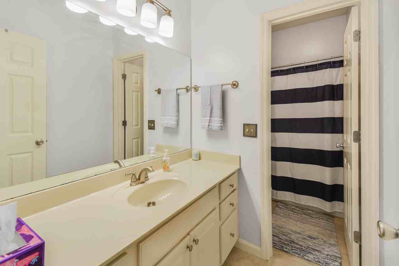 1009 Stafford Ct #1 - Photo 7 of 23