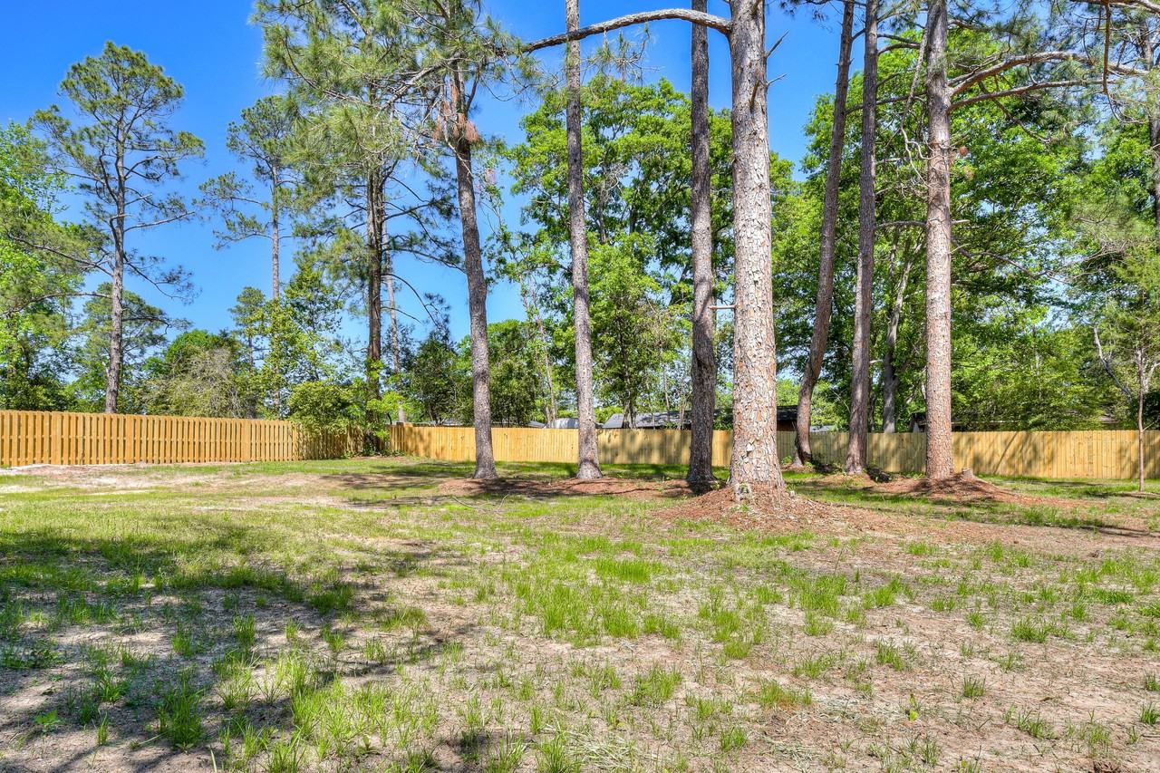 247 Merion Ct #1 - Photo 5 of 32