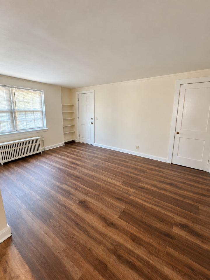 46 Main St - Photo 4 of 7