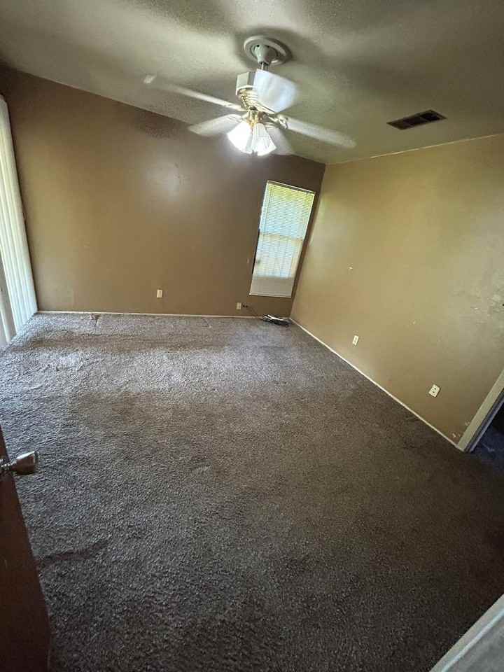 222 Brookbriar Dr - Photo 7 of 8
