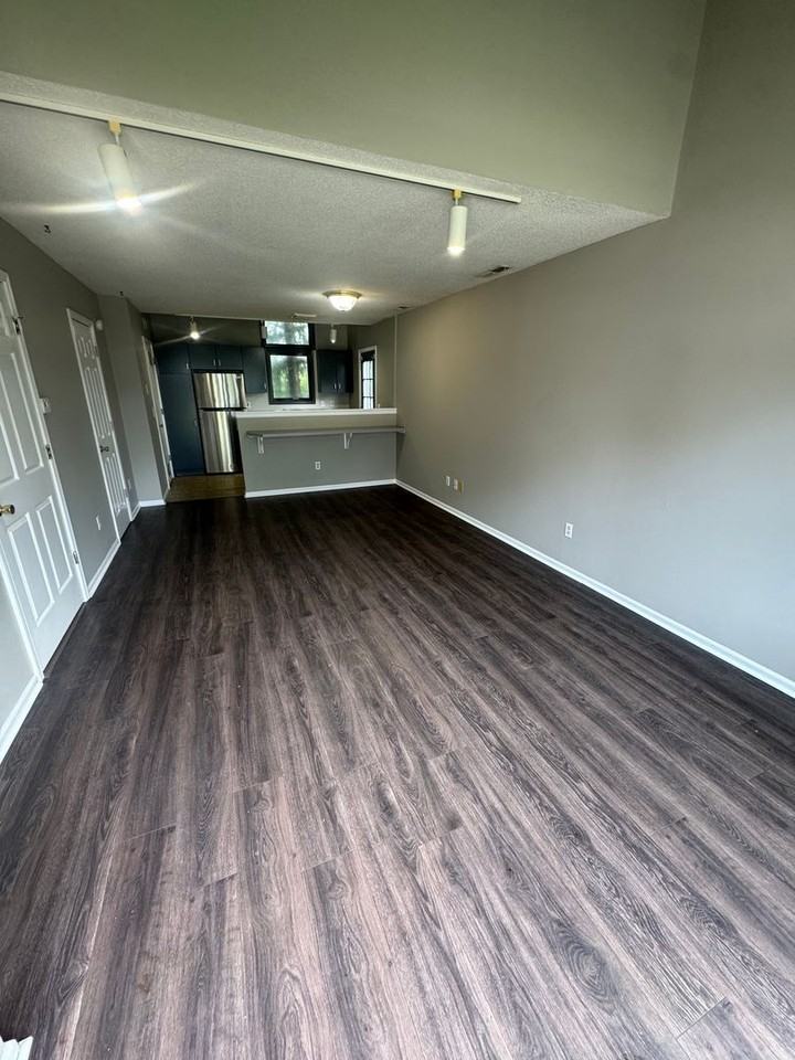 1324 Lofton Way - Photo 2 of 7