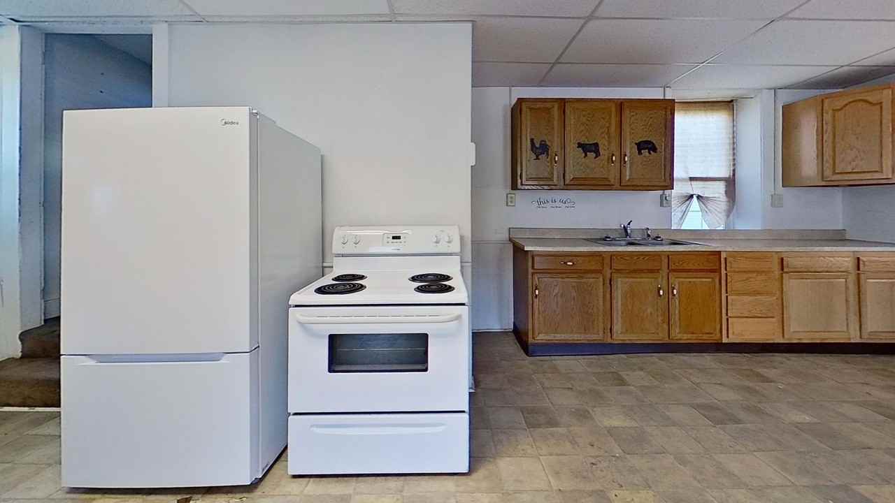 693 Kralltown Rd - Photo 2 of 8