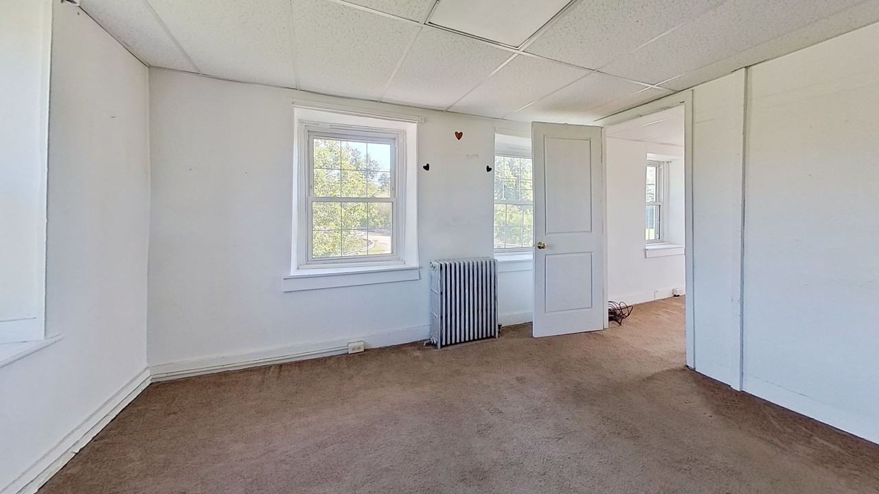 693 Kralltown Rd - Photo 7 of 8
