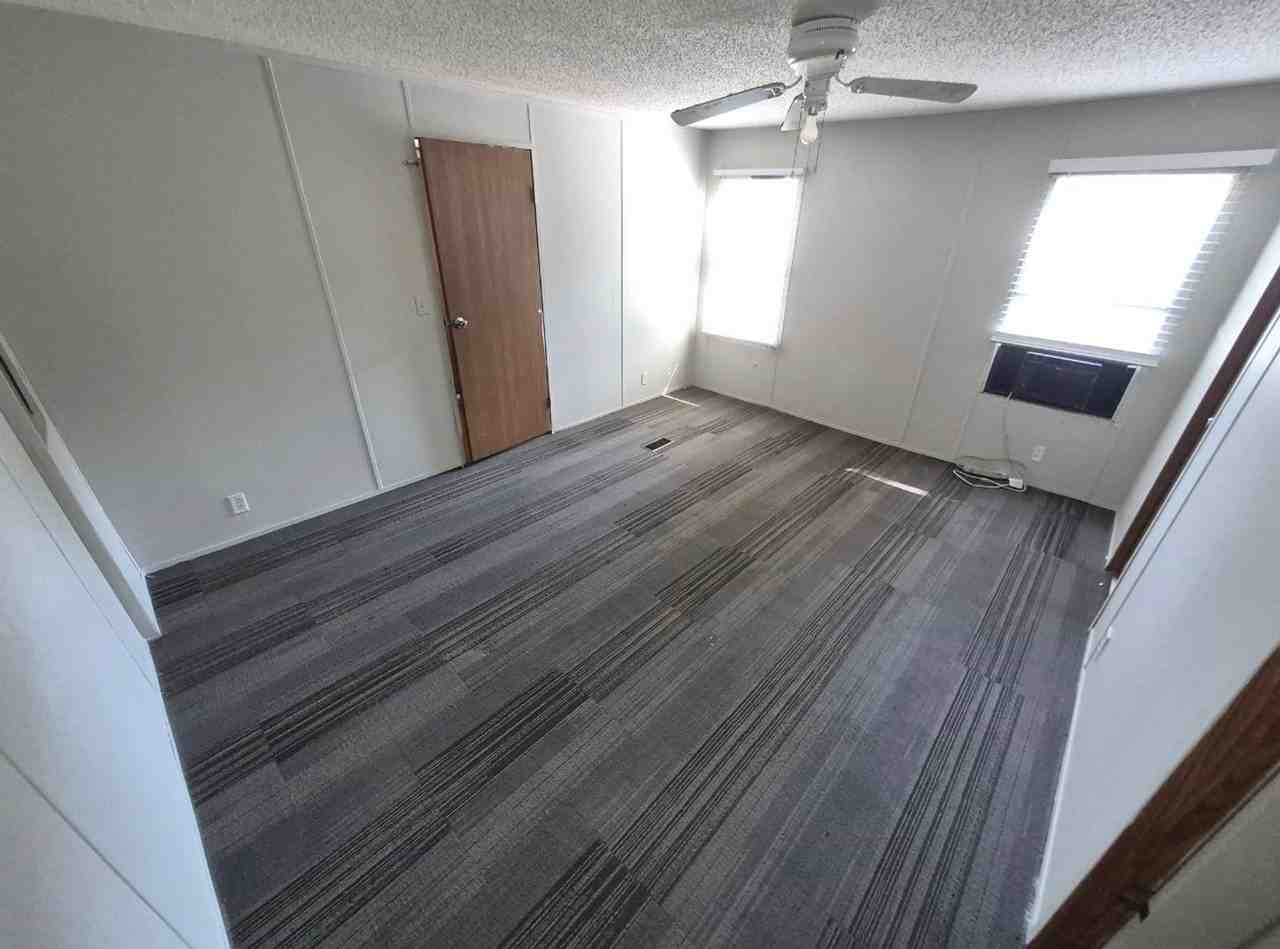 Hollmore & Cherrie MHP - Photo 3 of 14