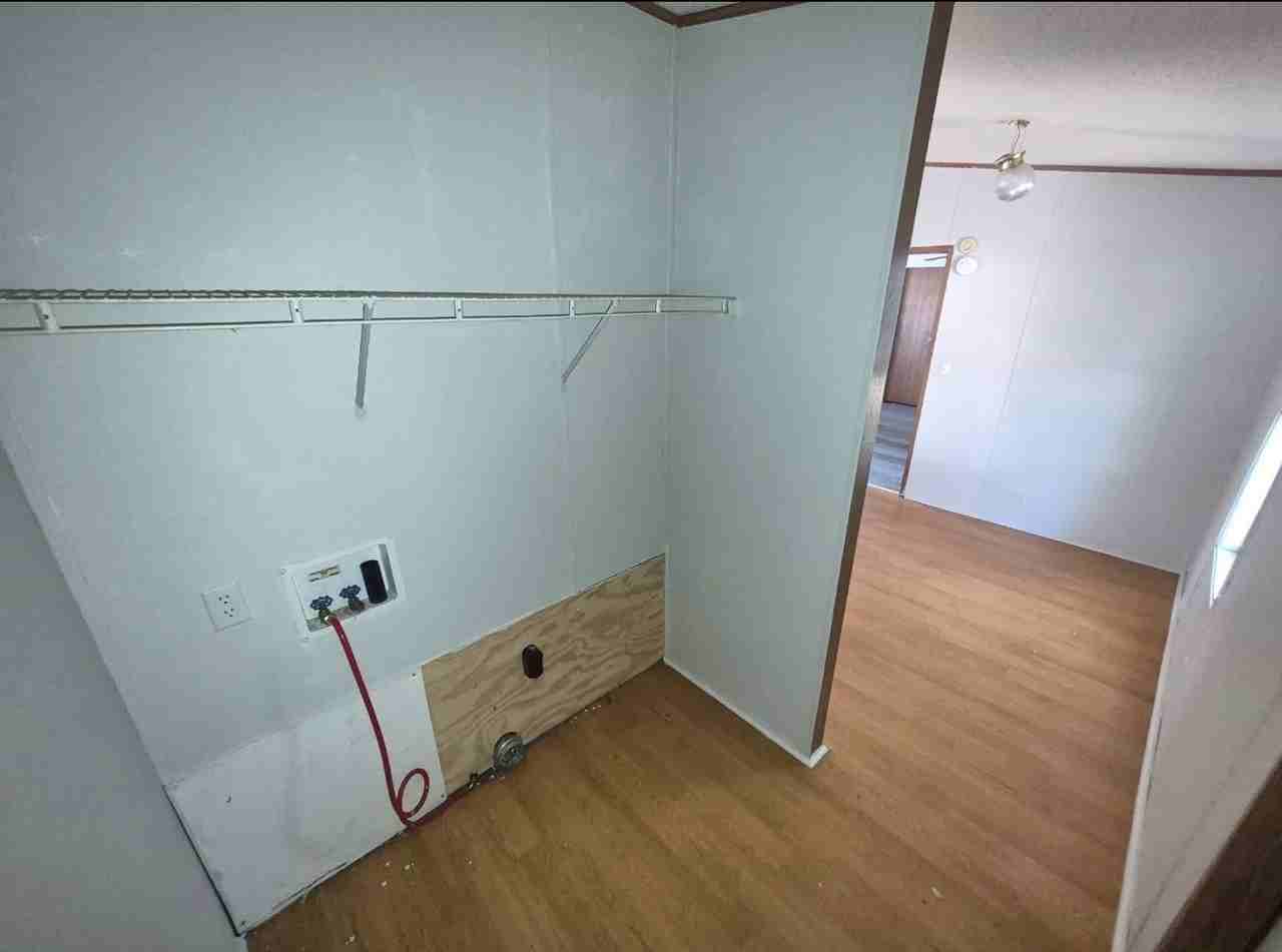 Hollmore & Cherrie MHP - Photo 5 of 14
