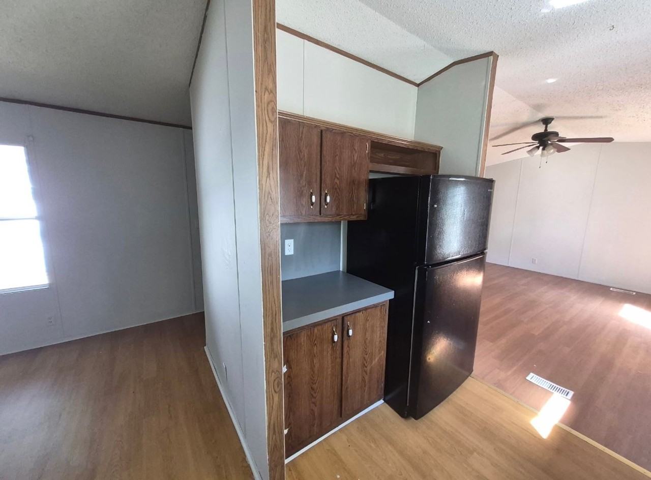 Hollmore & Cherrie MHP - Photo 6 of 14