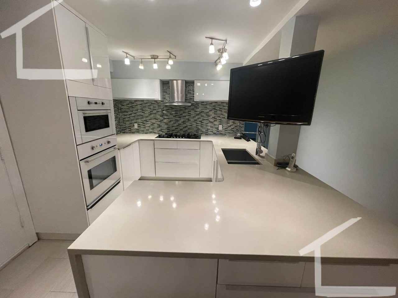 59 Broadlawn Park - Photo 2 of 8