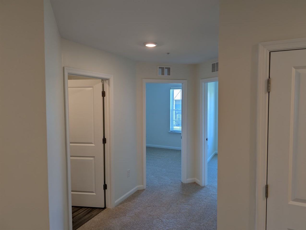 450 Locust Run Dr - Photo 7 of 21