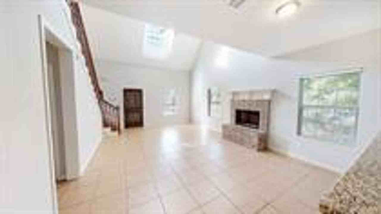 205 Francis Dr - Photo 5 of 11
