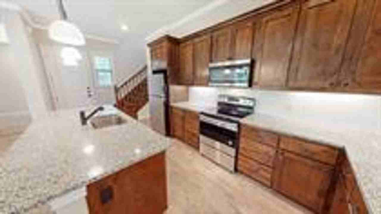 309 Fairway Dr - Photo 3 of 9