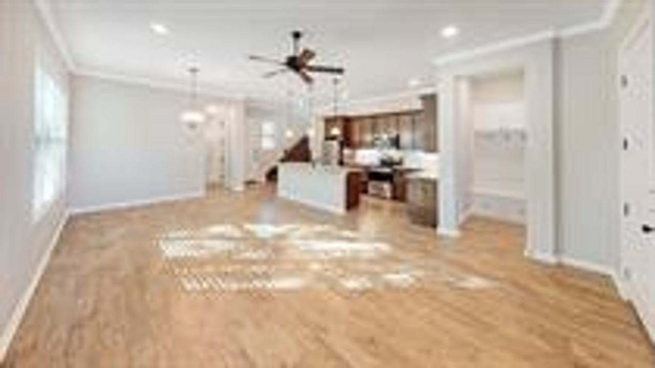 309 Fairway Dr - Photo 5 of 9