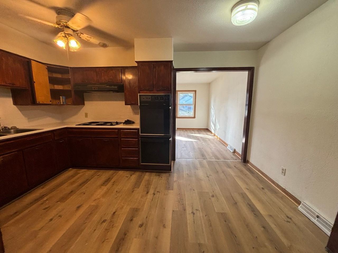 4408 Vesta Dr - Photo 3 of 16