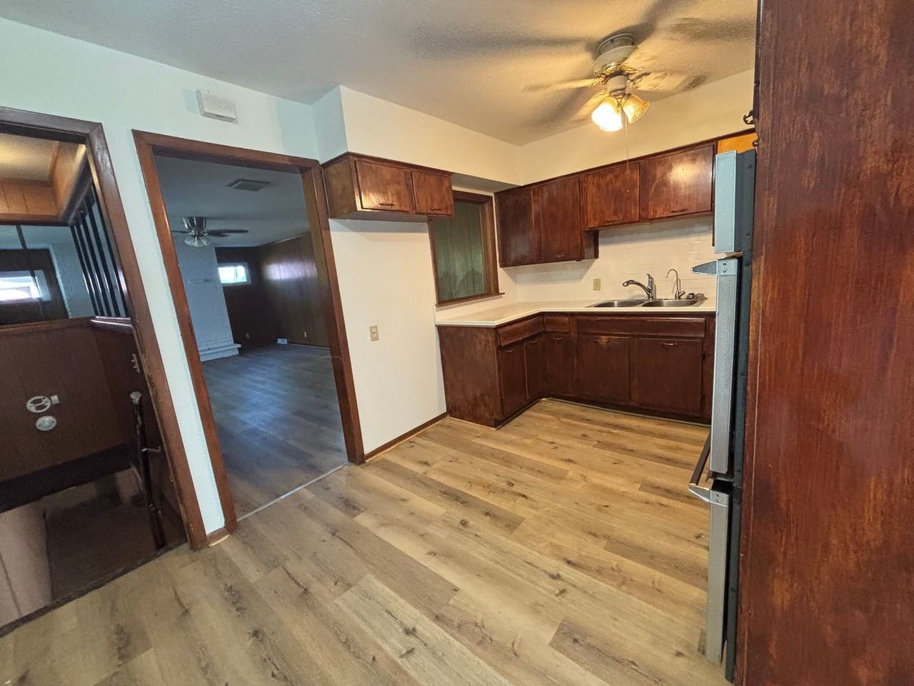 4408 Vesta Dr - Photo 4 of 16