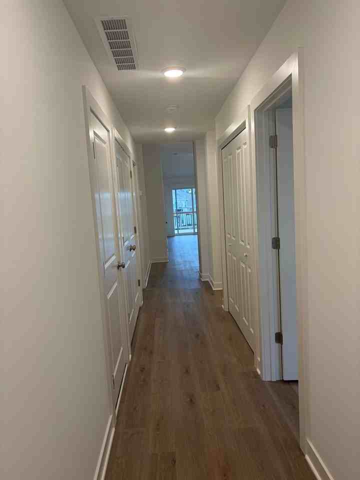 9308 9308 N. Lennox St - 9308 N. Lennox St - Photo 3 of 20