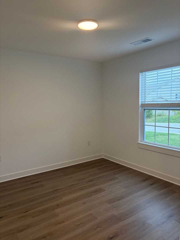 9310 N Lenox Ave - Photo 7 of 19