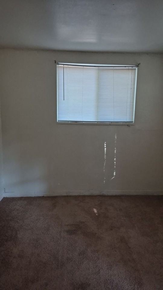 611 1st St #1 - Photo 6 of 14