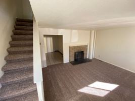 featured image of 527 E 4th Ave