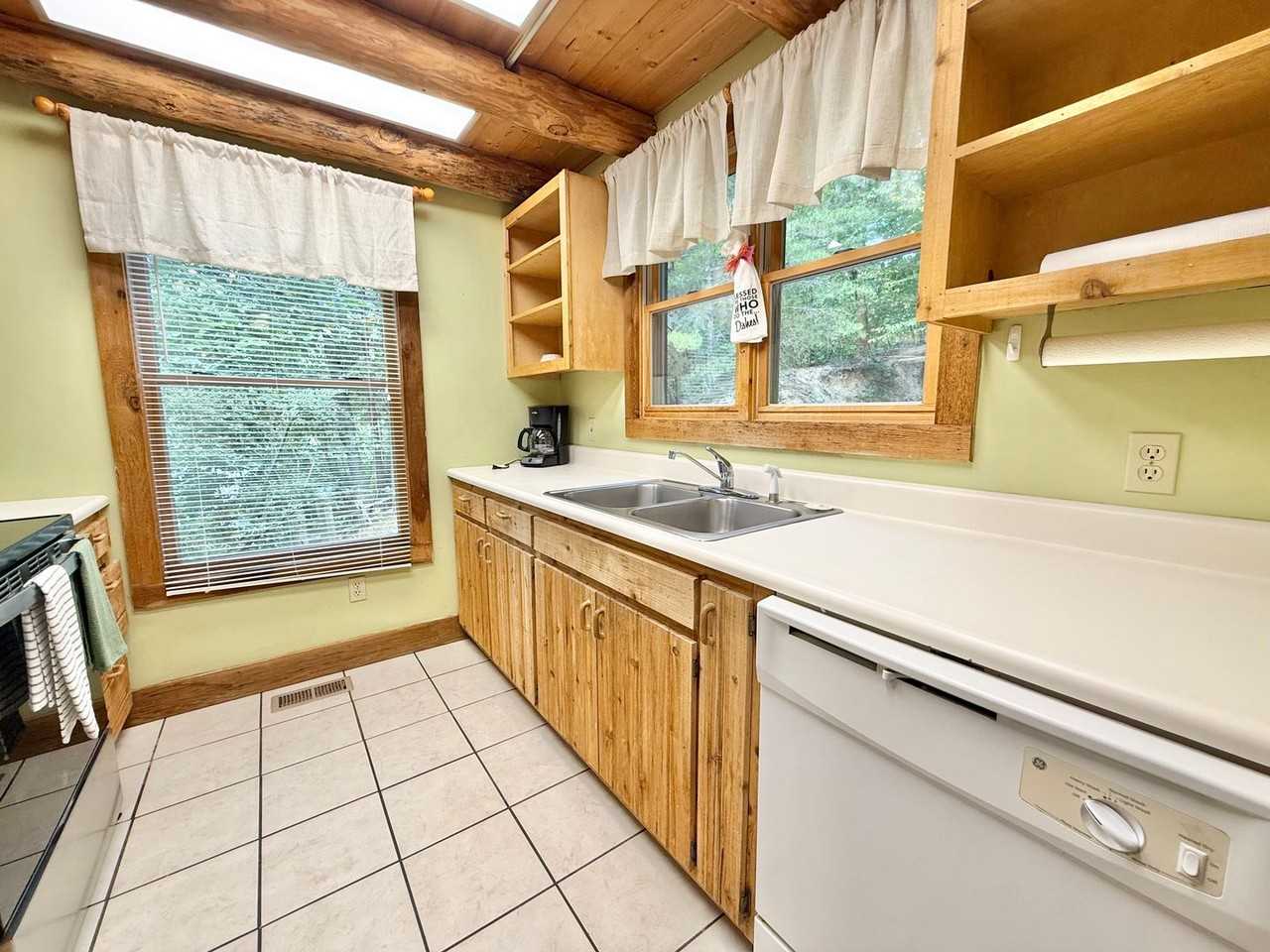 219 Cutter Gap Rd - Photo 3 of 29