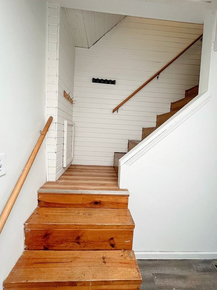 823 Crockett St - Photo 6 of 13