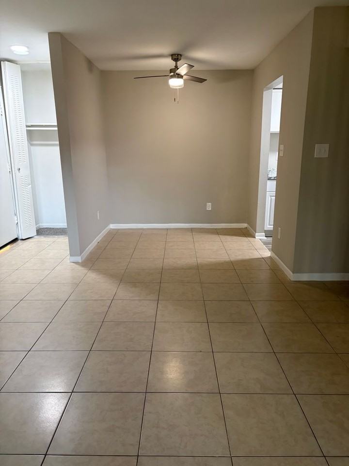 219 Orchard Trace Ln #4 - Photo 3 of 12